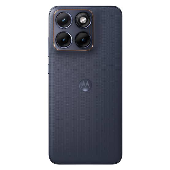 Moto Edge 70 Fusion View 3